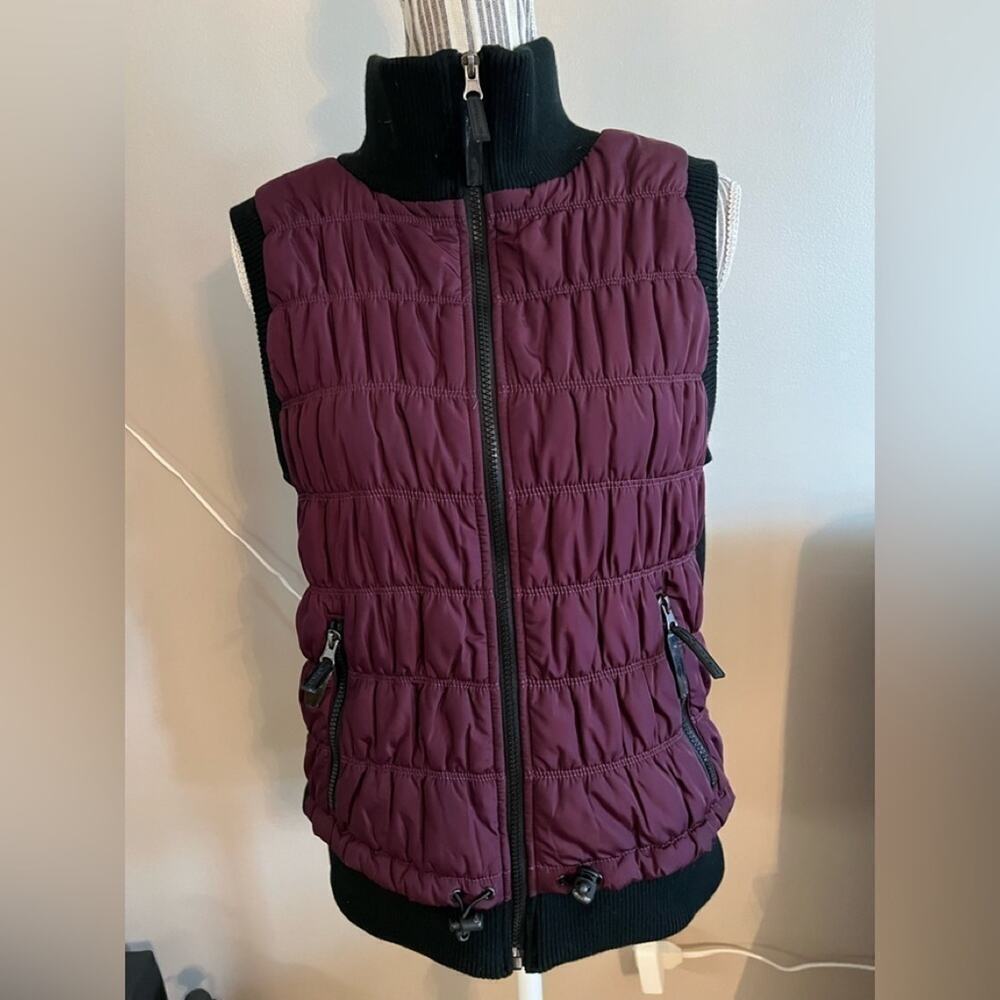 CALVIN KLEIN WOMENS VEST SIZE L WORN ONCE